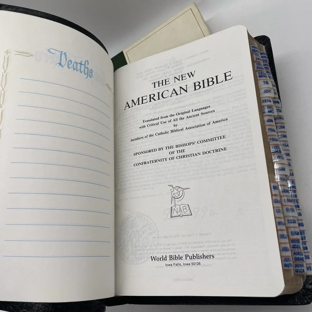NIB Vintage‎ World Bible NEW AMERICAN NAB Catholic 2404 Red Letter Index Tabs